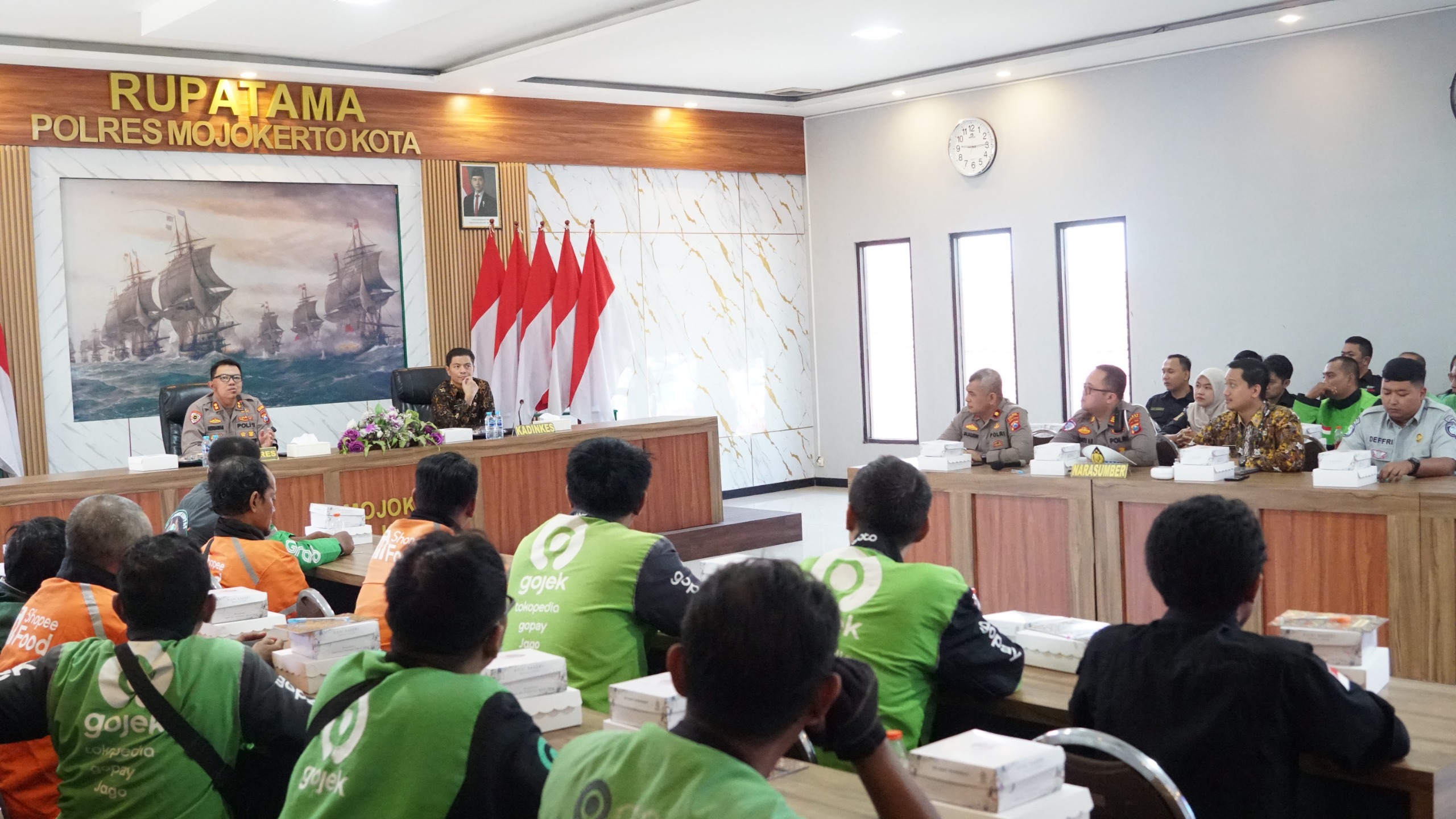 Polres Mojokerto Kota Bekali Driver Ojek Online Keterampilan PPGD untuk Penyelamat di Jalan